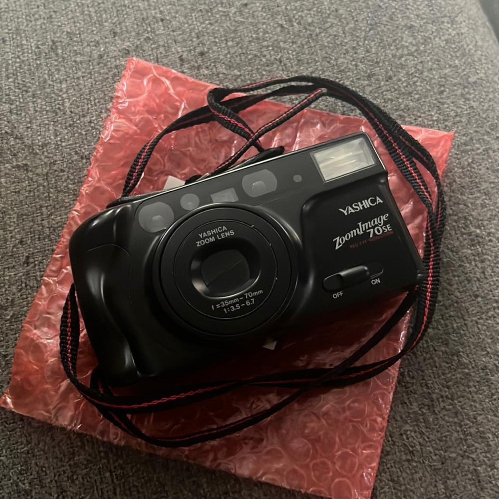 COPY - Yashica Zoom Image 70 SE film camera